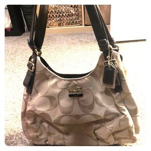 Coach purse 3 compartment